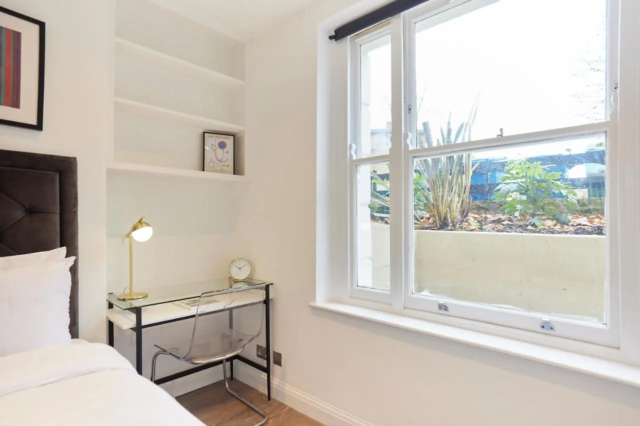 The Bermondsey Place - Cozy 2Bdr Flat London 0*,  United Kingdom