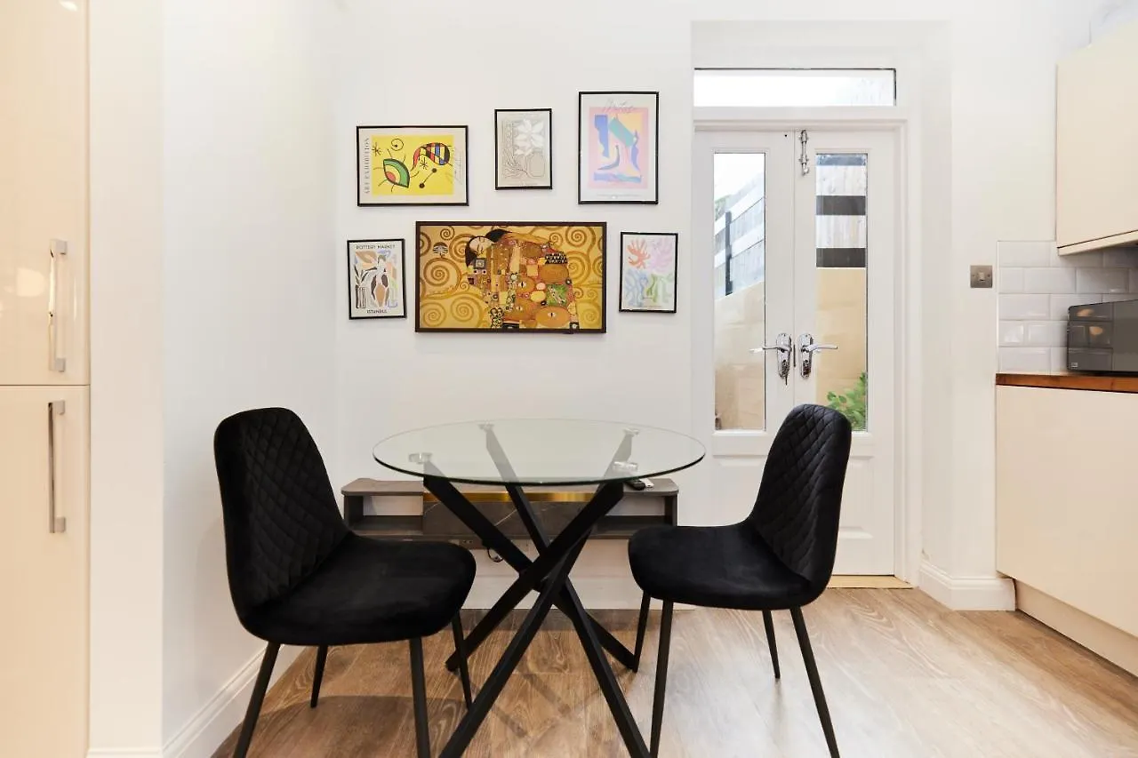 The Bermondsey Place - Cozy 2Bdr Flat London